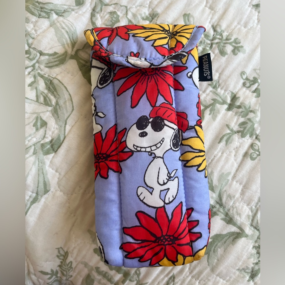 BAGGU x Peanuts Puffy Glasses Sleeve | Floral Snoopy